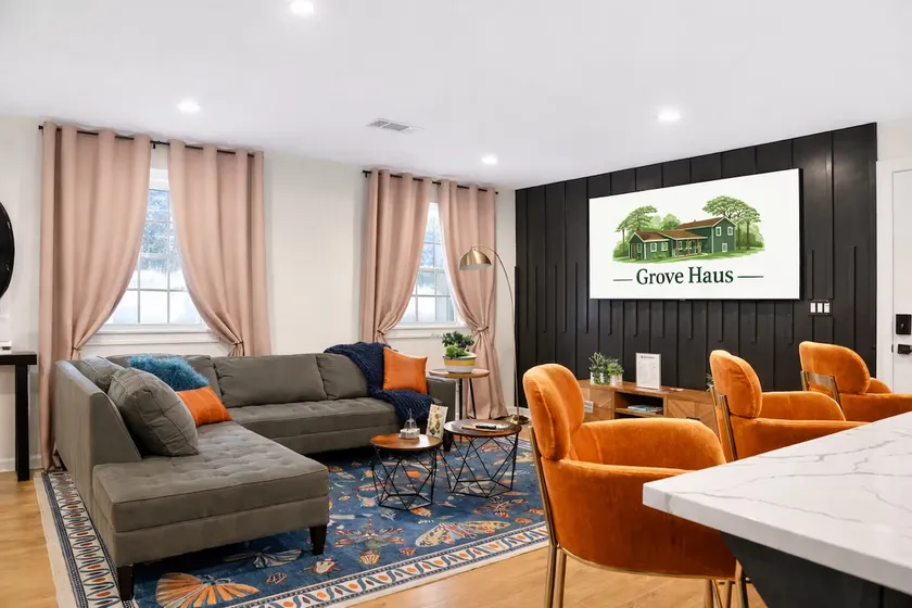 Family Friendly: 2 Living Rms, Entertainment! - Image 1