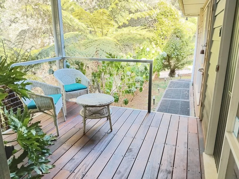 Simply Sassafras Tree Fern Suite self contained - Image 1