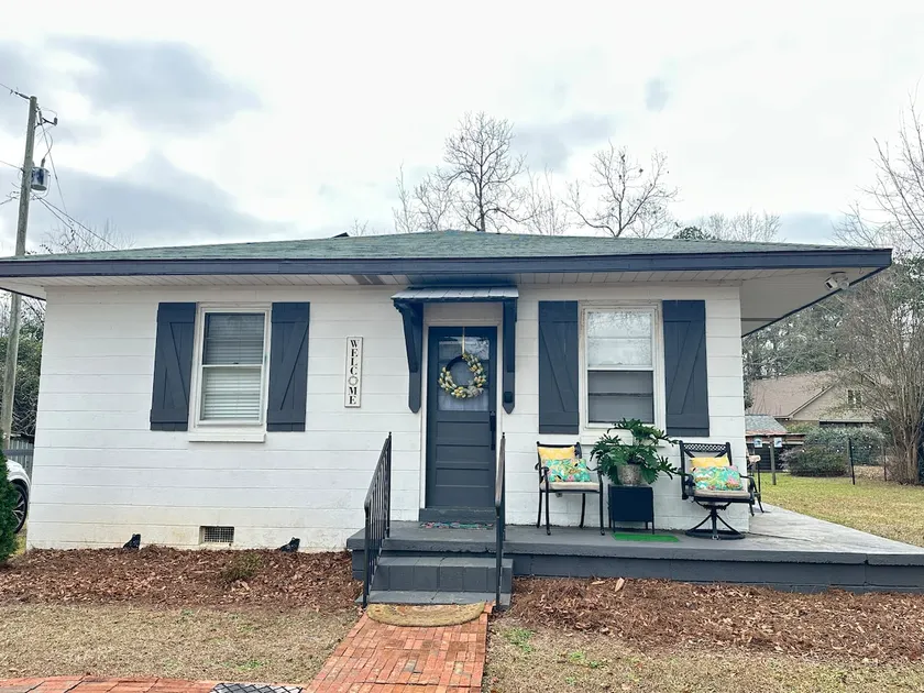 Country Cottage Near Lake Murray - Image 1