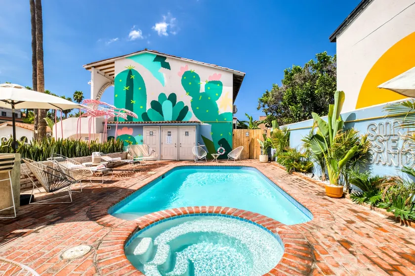 Daydream Studio | Beachside+Pool+Parking - Image 1