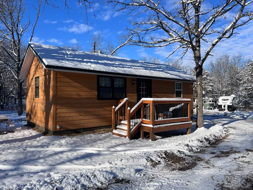 Oak Springs Cabin - Image 1