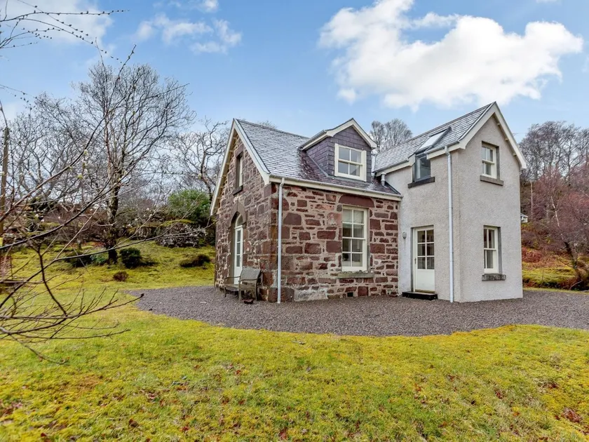 3 Bed in Achnasheen oc-ca120 - Image 1