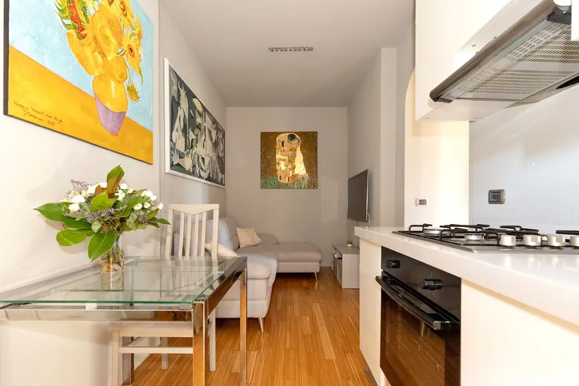 Modern Loft with Parking Space | Near Highway - Image 1