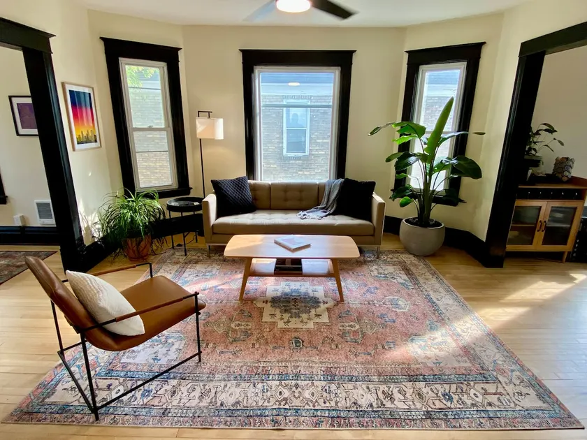 The Nordeaster / 1BR+Den in NE Arts District - Image 1