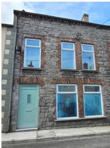 Ballyshannon Stone Town House - Image 1