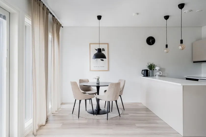 Modern 3BR House | Sauna & Parking | Near Airport - Image 1