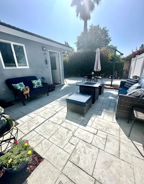 The Oasis: A Detached Mini Home with HUGE patio! - Image 1