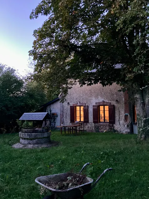 Small country house between river and forest - Image 1