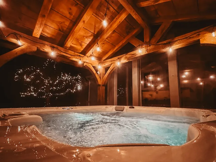 Cozy Cottage w/hot tub near Saratoga Race Course - Image 1