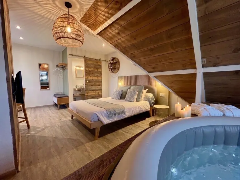 Private spa suite - Image 1