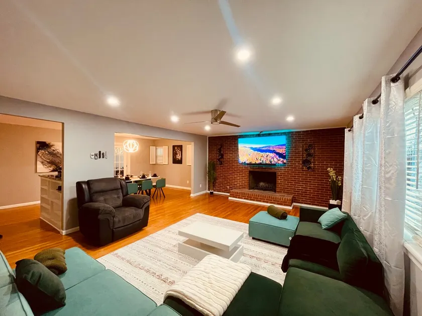 Cincinnati Cozy Entertainment home downtown - Image 1