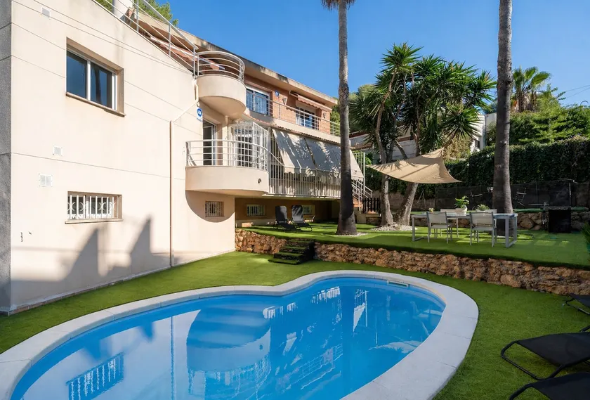 Villa La Mora Pool Oasis near wild beaches - Image 1