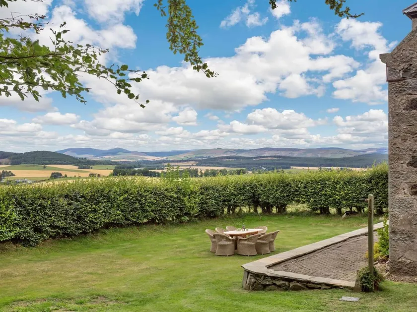 4 Bed in Huntly oc-88855 - Image 1