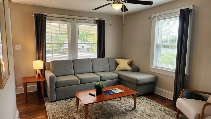 Leesville Getaway | 6 minutes from LU, Hidden Gem! - Image 1