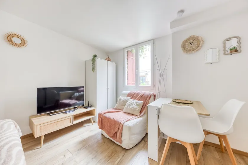 Cozy Studio 10 min from Paris - Image 1