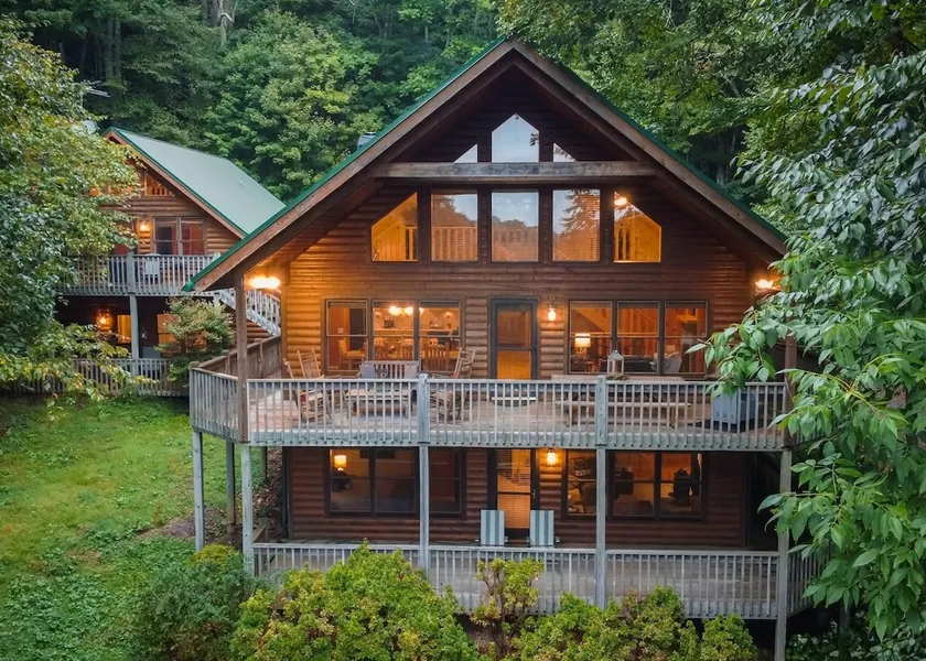 Spring Brook Mountain Retreat-Hot Tub+Fire Pit - Image 1
