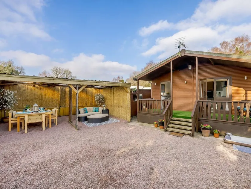1 Bed in Northwich oc-91266 - Image 1