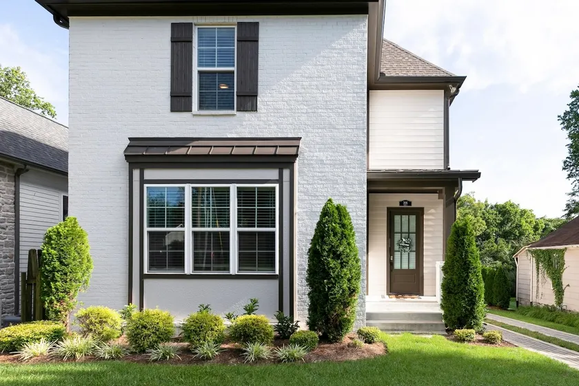 Cozy Downtown House! - Image 1