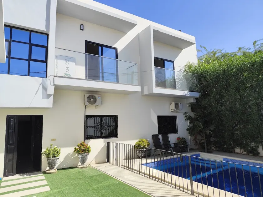 Saly - 175 m² apartment, swimming pool and comfort, 10 min to the beach - Image 1