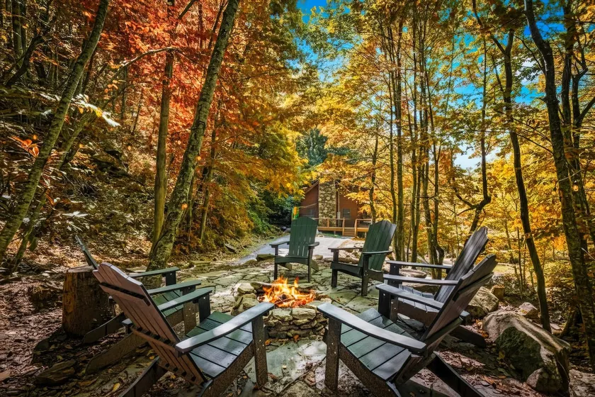 December Snow Sale-Cozy Cabin/Creekside+Waterfall - Image 1
