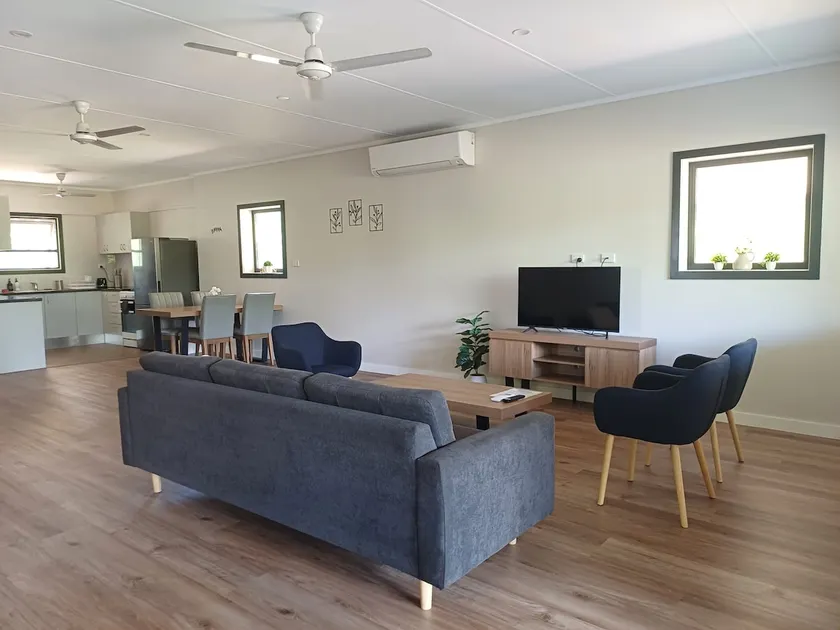 Bush Retreat on Gorge Road - Image 1