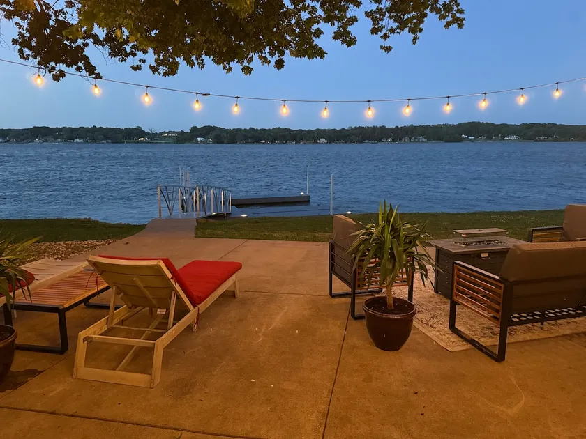 Awesome 3 Bedroom River Front Retreat! - Image 1