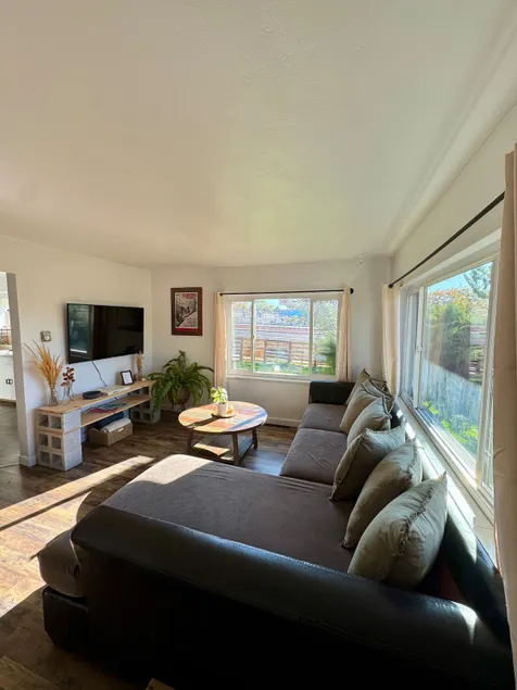 2 bedroom Winnemucca home - Image 1