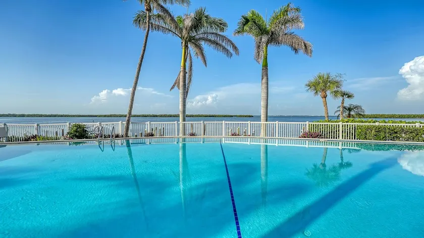 Waterfront, Spa/Pool, Private Paradise On LBK! - Image 1
