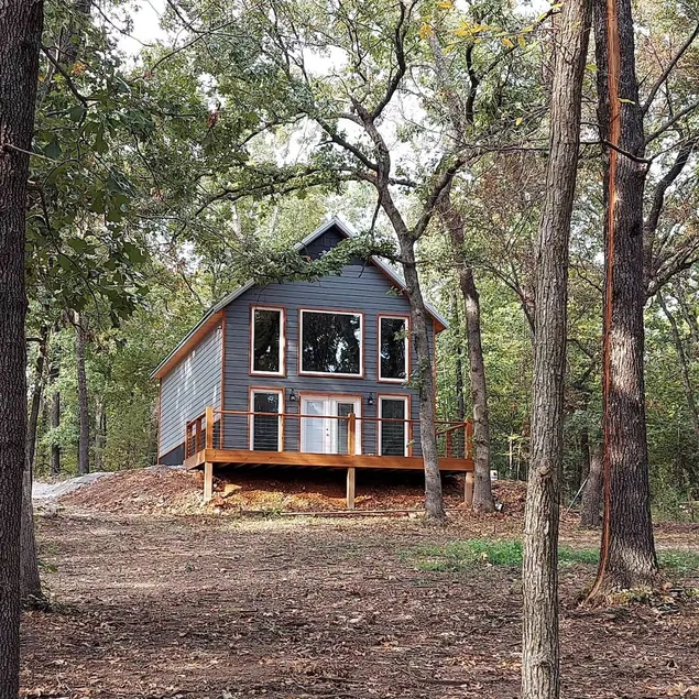 The Cabins of Horse Creek near Grand Lake in Okla. - Image 1