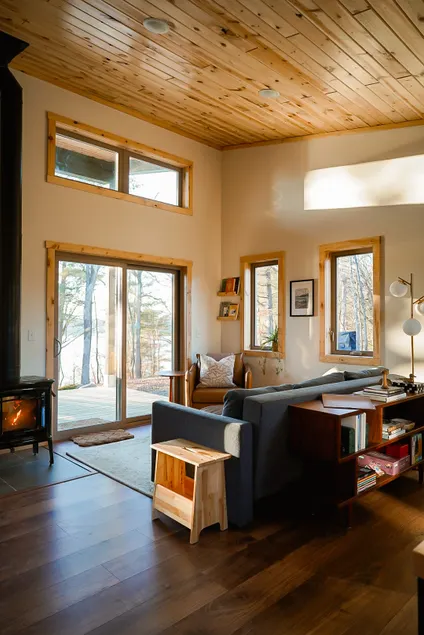 Cozy Lakeside Cabin + Woodstove by Interstate Park - Image 1