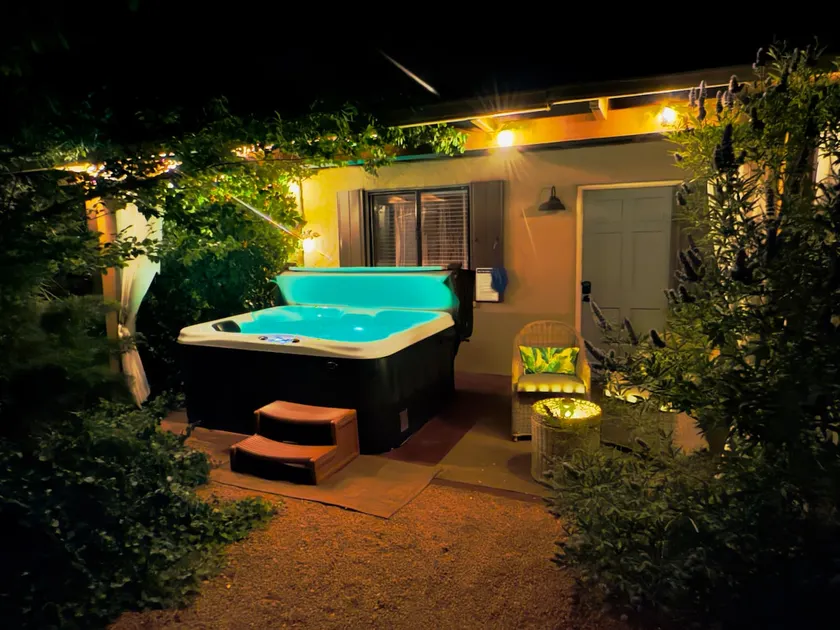 Sage Door Oasis•Walk to Uptown•Private Spa - Image 1