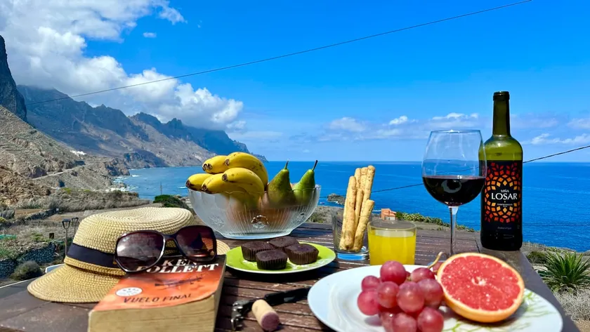 Balcony of ANAGA, ocean and mountain views, relaxation - Image 1