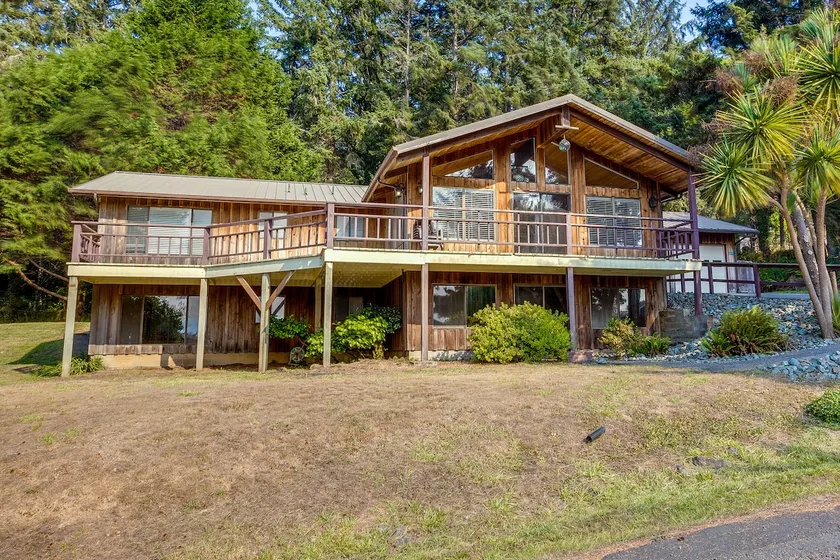 Tree-lined Gold Beach Retreat w/ Multiple Decks! - Image 1