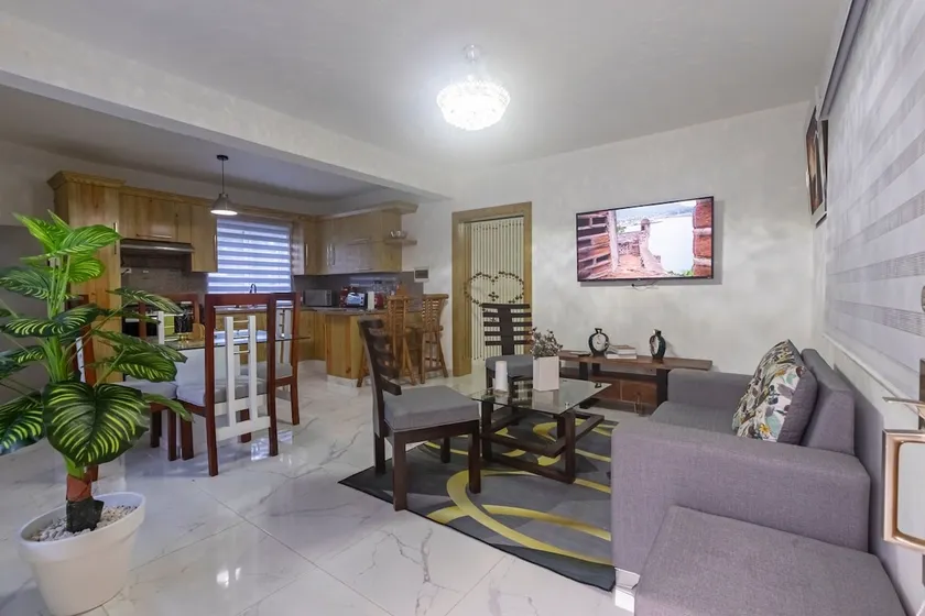 Litzie Apartment - Image 1