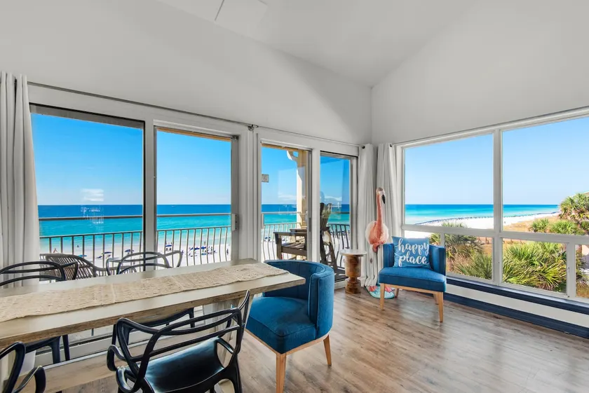 BeachFRONT Rare Corner View: FREE Beach Service! - Image 1