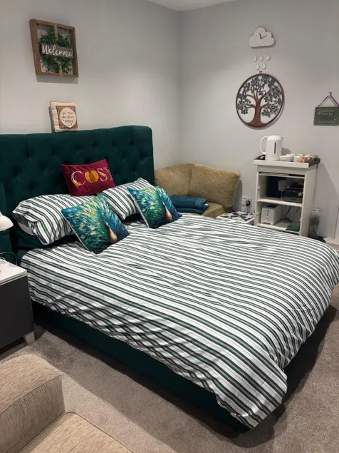 welcome to the snug - Image 1