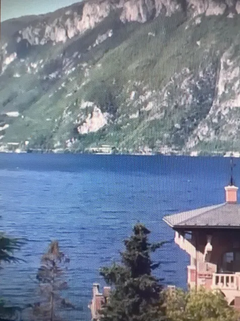 Worldwide lake view - Image 1