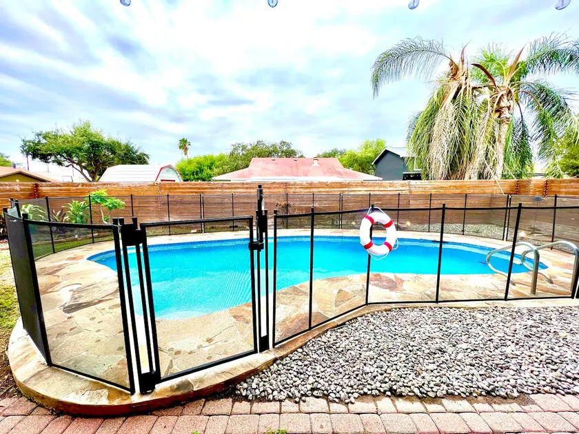 Tall Palms Oasis - Image 1