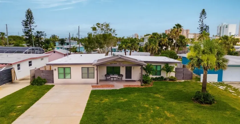 Daytona Beach Shores House - 5 min walk to beach - Image 1