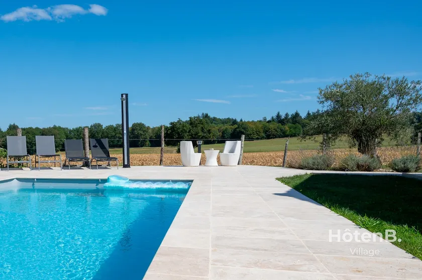 "Les Lièvres" House Air-conditioned Relaxation Oasis with Pool & Jacuzzi - Image 1
