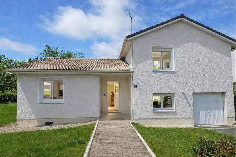 Quiet and comfortable *Villa* between city and nature - Image 1