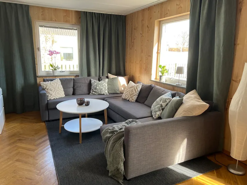 House in a quiet environment near the sea - Image 1