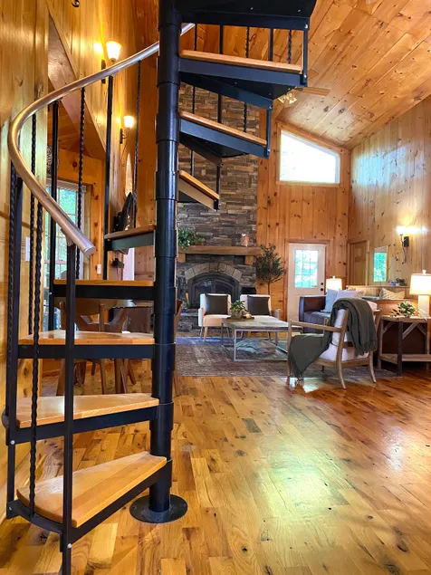 Wooded Cabin on Rocky River - Image 1