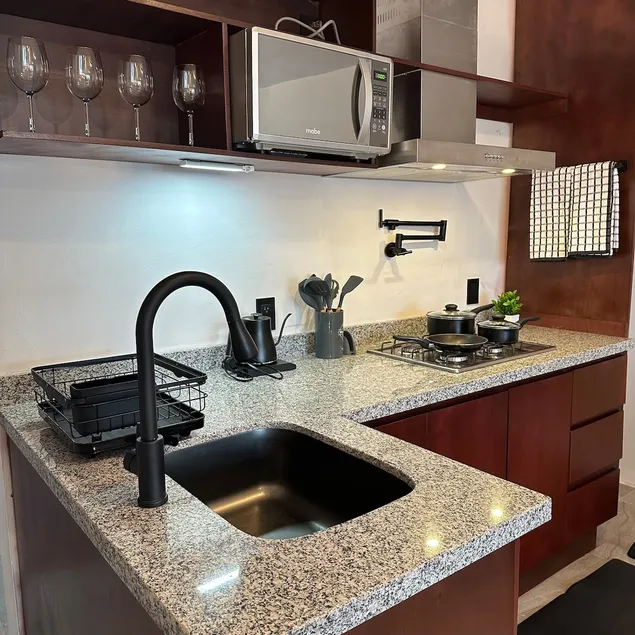 Entire apartment! - Image 1