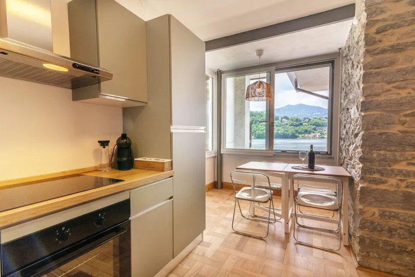 Lakefront 3 minutes from Orta, free Netflix. - Image 1