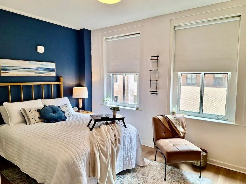*Chic Nautical Suite Downtown-FREE Parking!* - Image 1