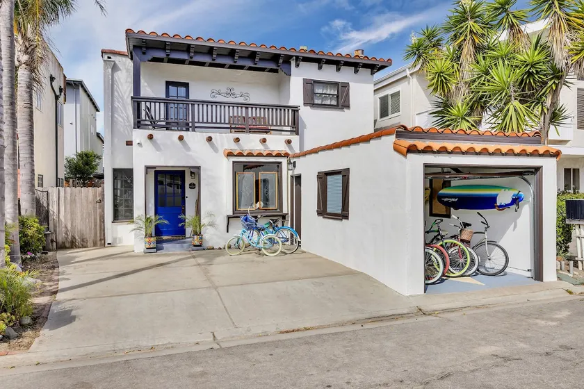 Historic ”Spanish Jewel” at Hollywood Beach - Image 1