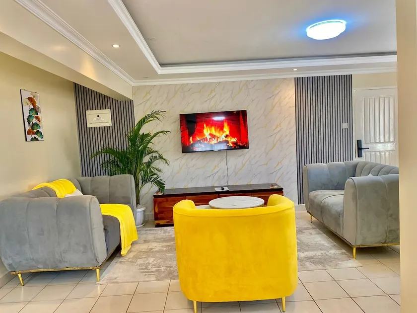 KBsuites cozy,spacious 1bd apartment(near jkia) - Image 1