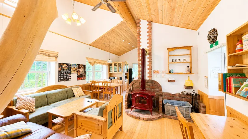 Sky｜BBQ｜Fireplace｜Cozy Log house｜2 parkings｜Max 10 - Image 1