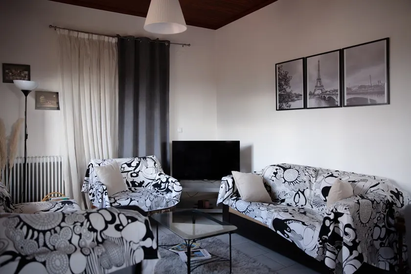 Sweet Home - Image 1